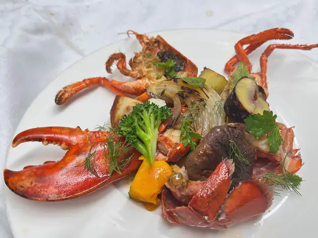 カナダ産 活オマール海老のロースト 本日のスタイルで (要予約) +3990 2名様単位