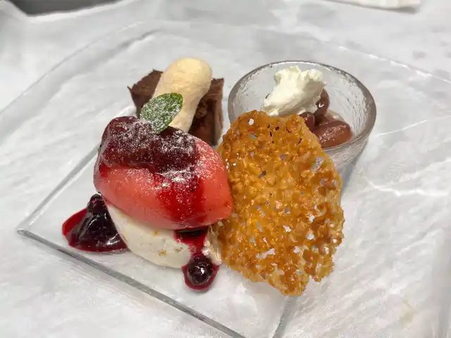 お楽しみデザート盛り合わせ