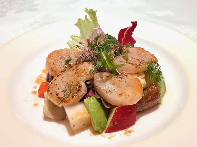 香ばしい平貝のソテーと季節野菜いろいろ