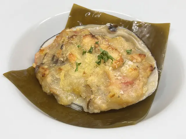 厚岸産 ホッキ貝と松茸のグラチネ